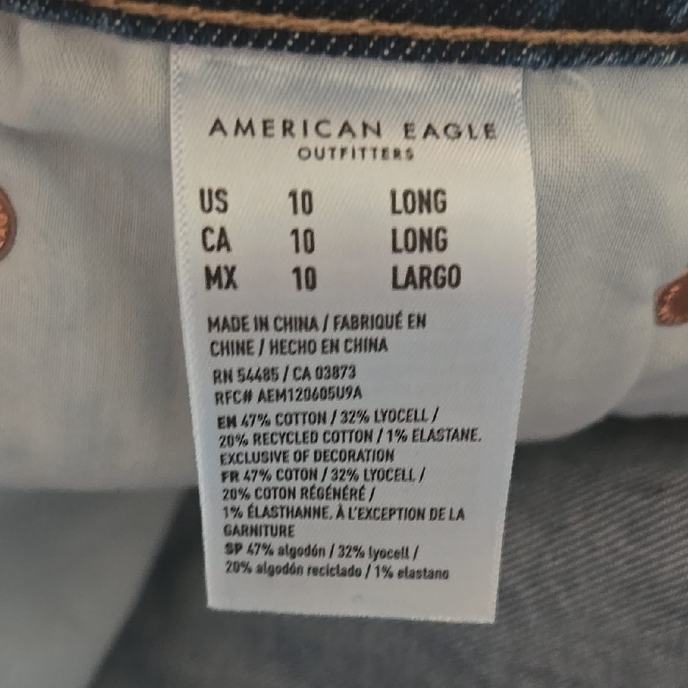 Classic Blue Women's Jeans - Picture 2 of 8